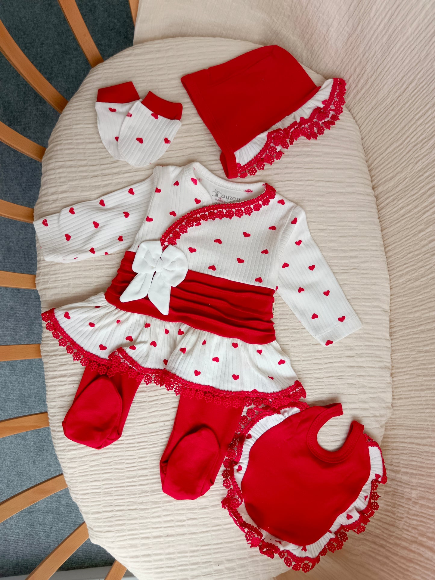 Perla Kırmızı Kalpli Dantelli 5li Hastane Çıkışı Set