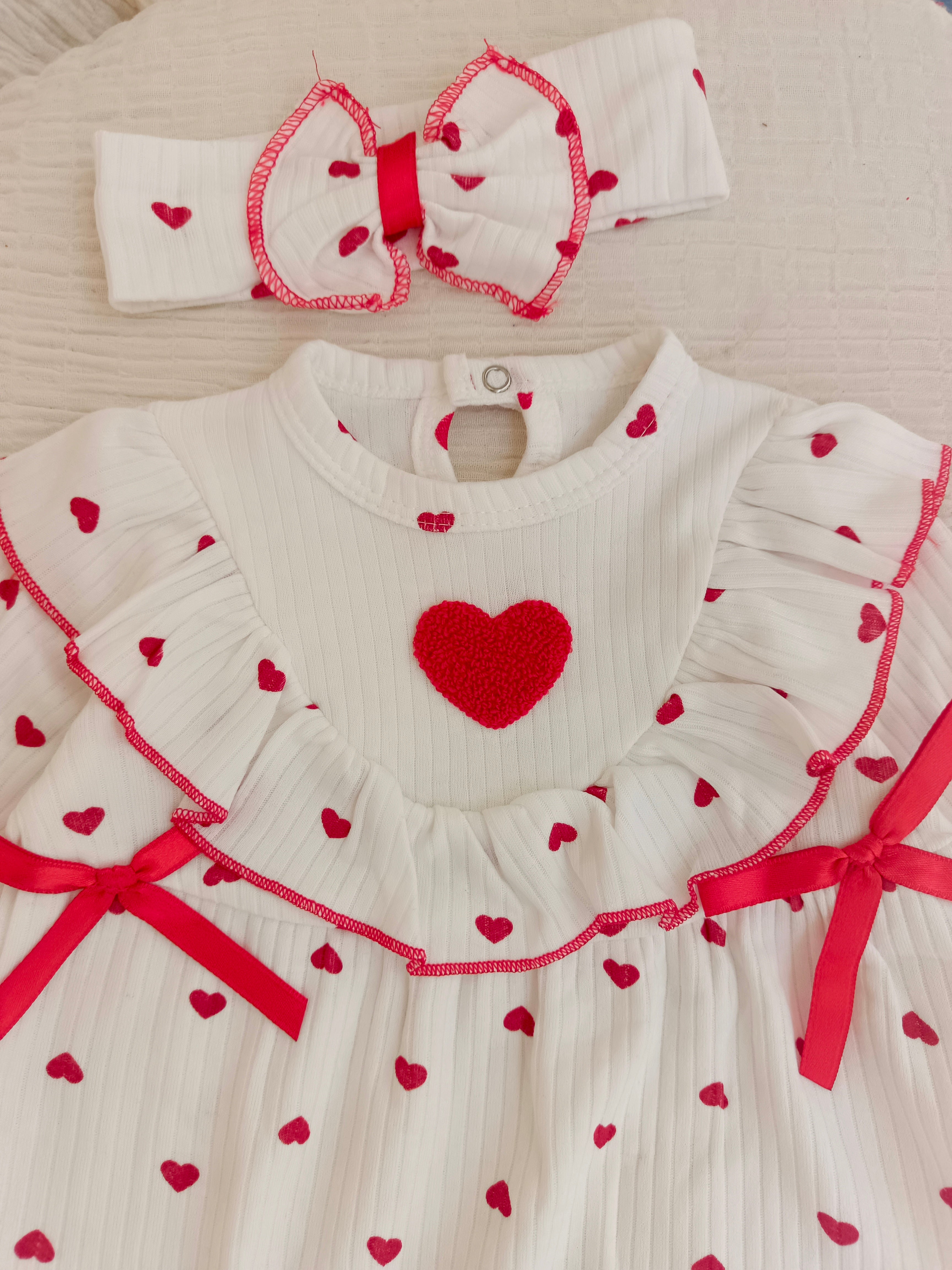 Kalp Süzine Detaylı Tulum