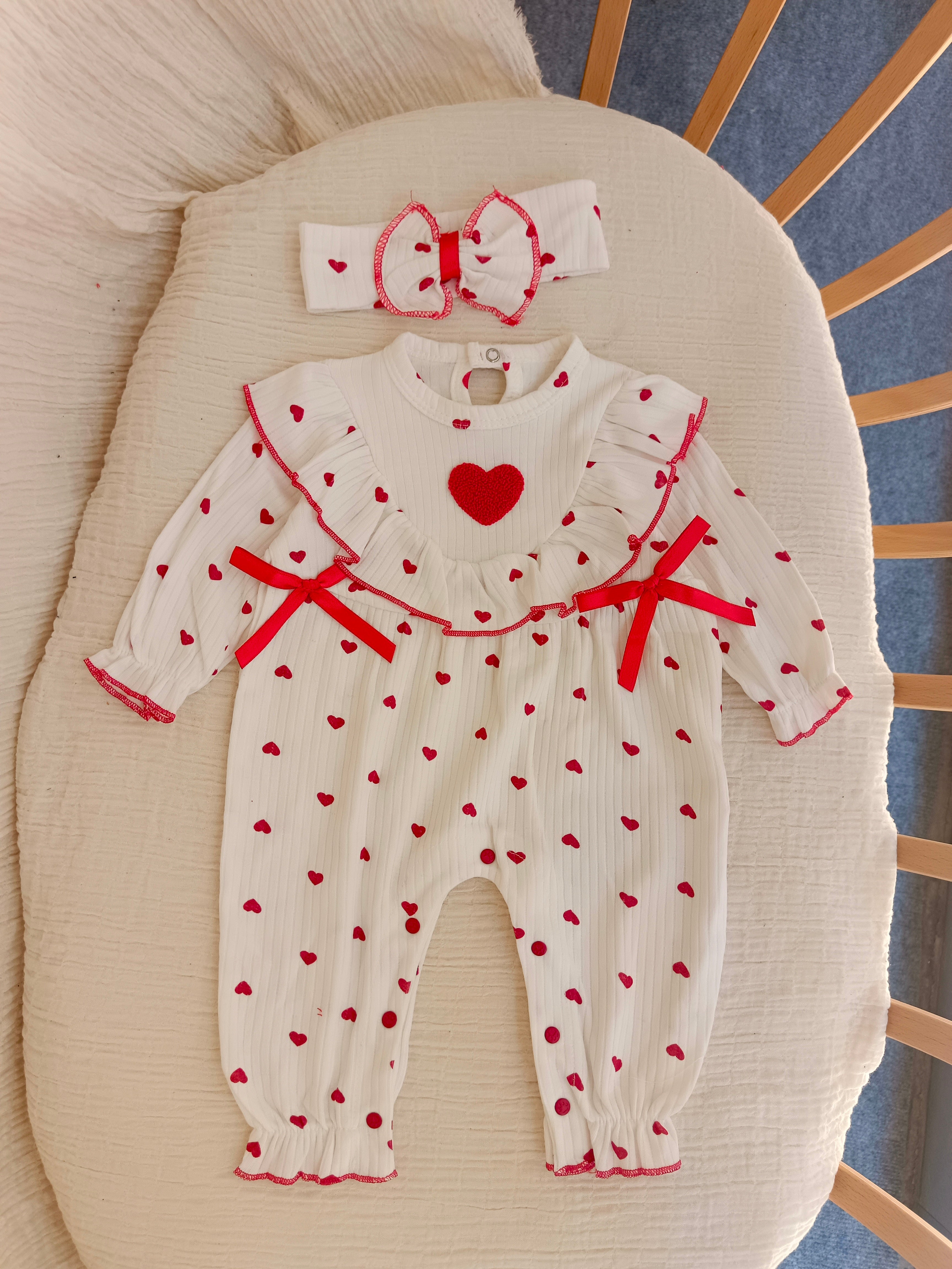 Kalp Süzine Detaylı Tulum