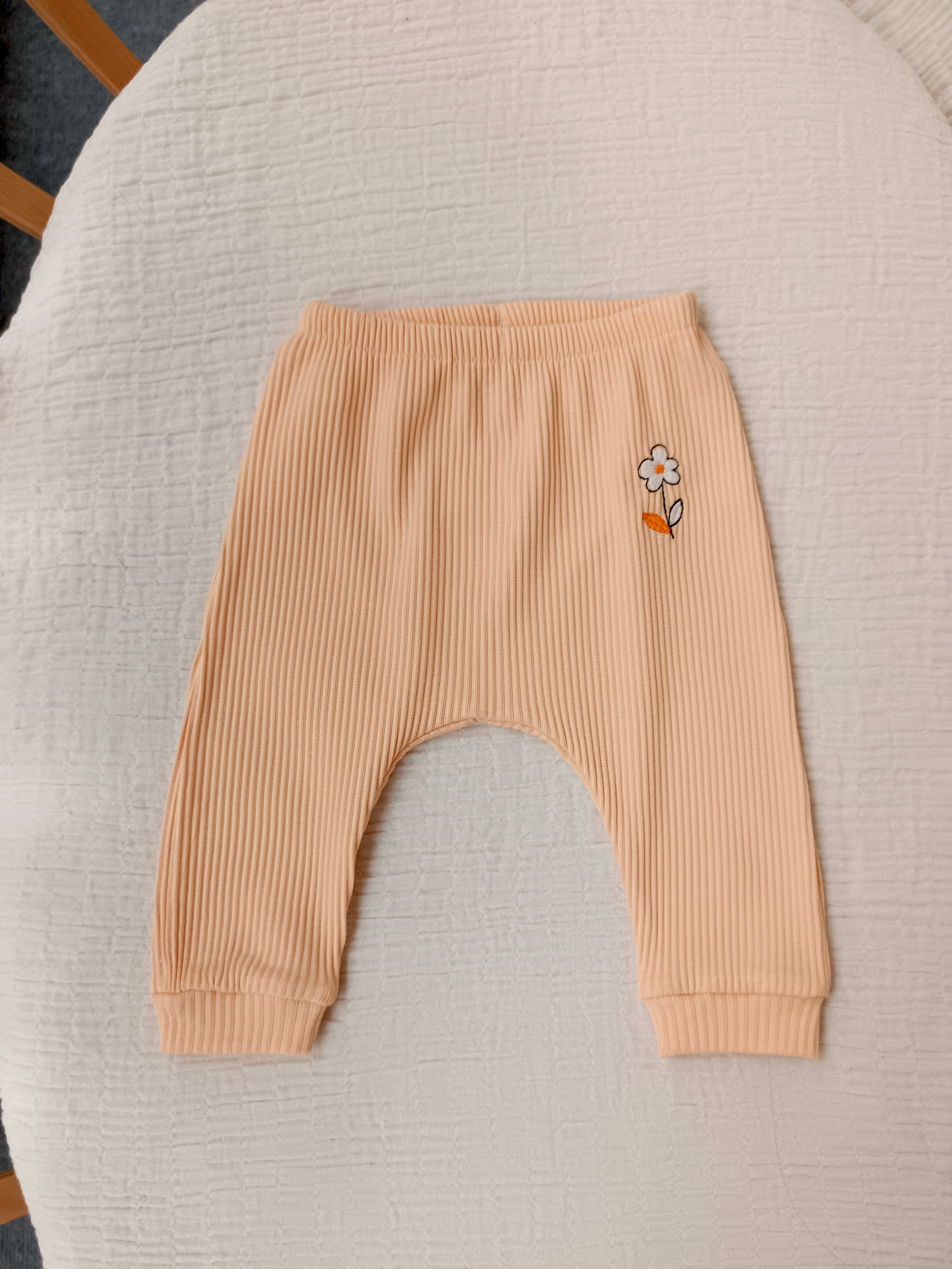 Çiçekli 3'lü Alt Takım