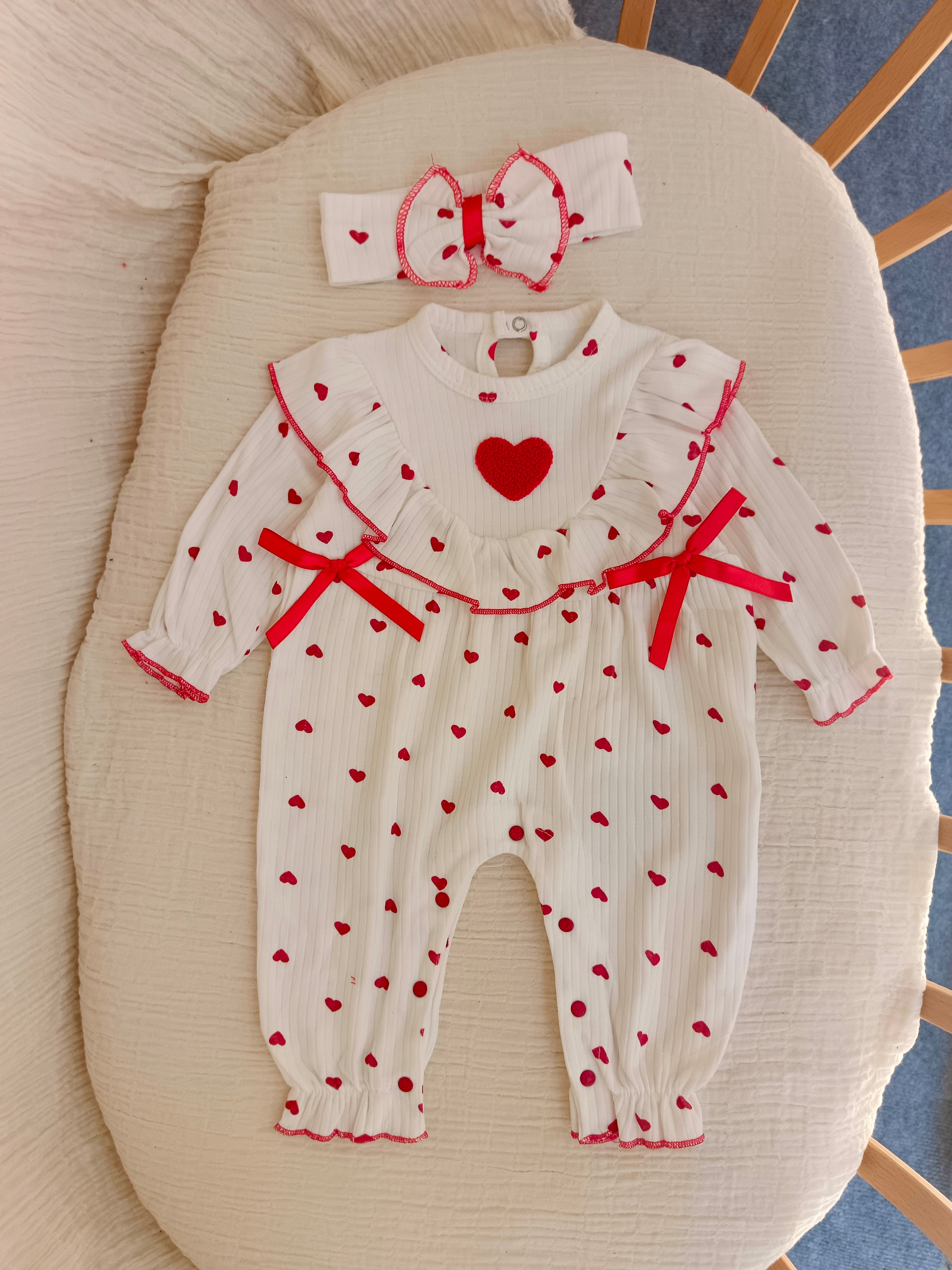 Kalp Süzine Detaylı Tulum