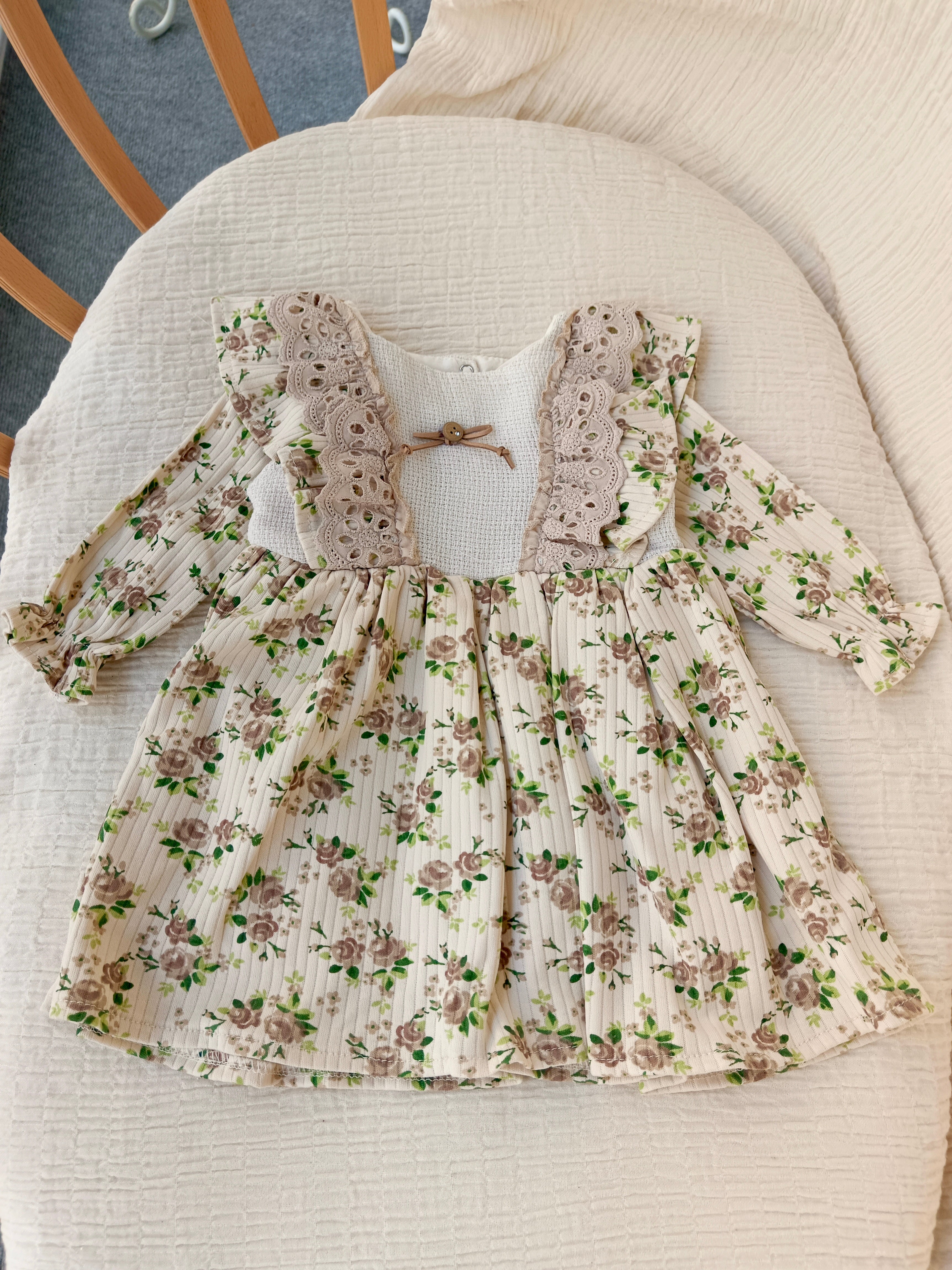 Çiçekli Kız Bebek Elbise Bej