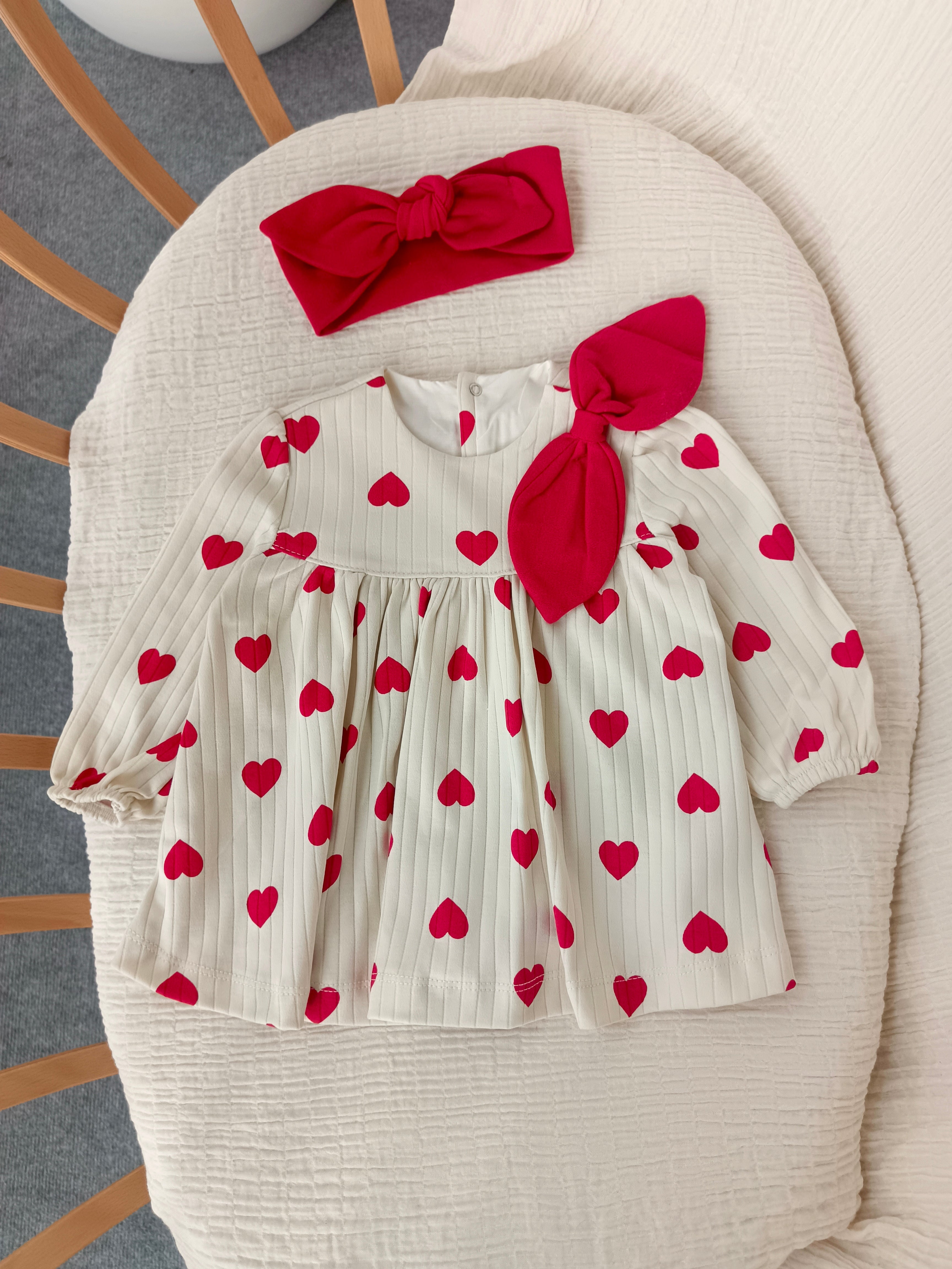 Büyük Kalpli Elbise Kırmızı