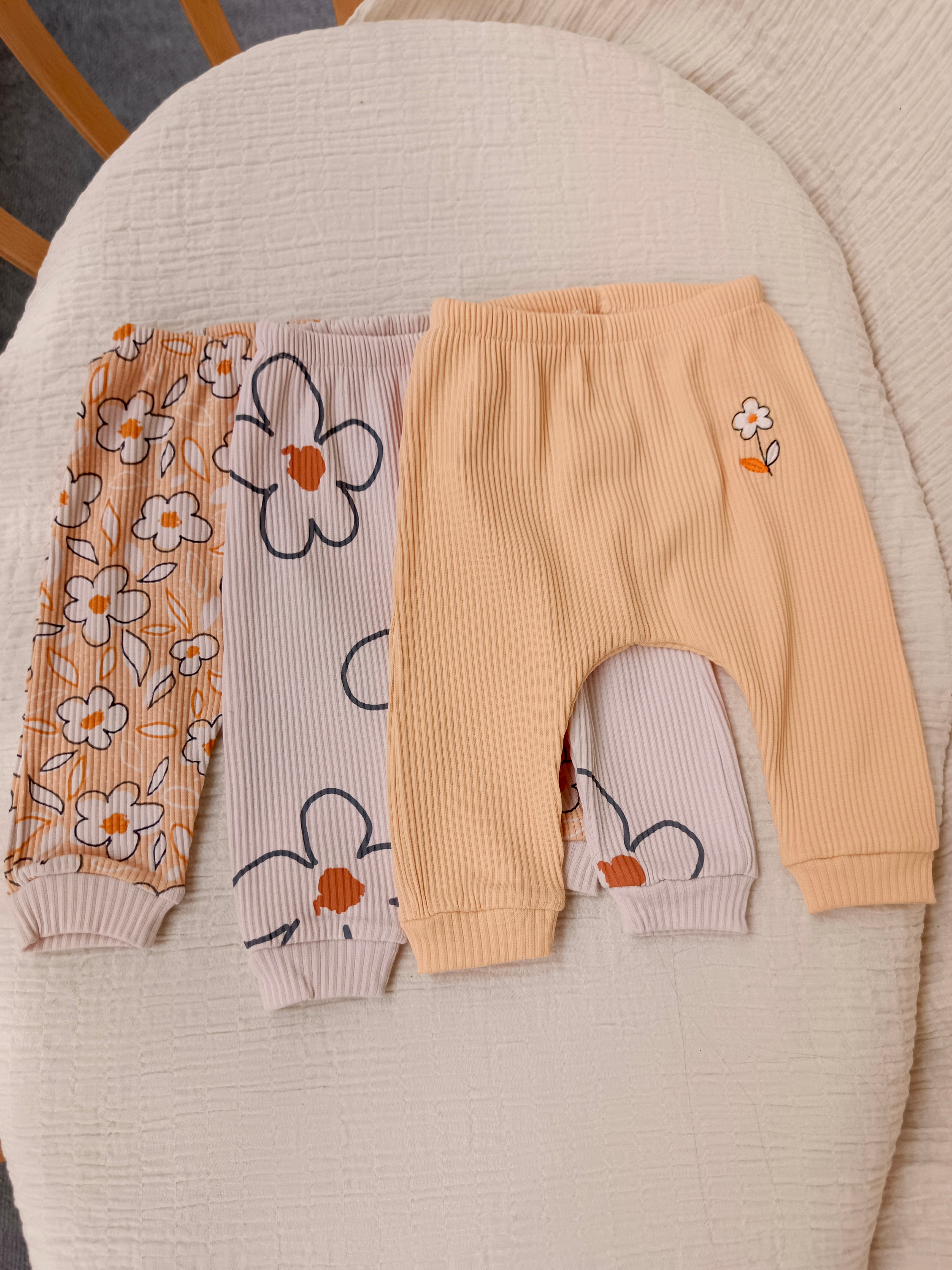 Çiçekli 3'lü Alt Takım