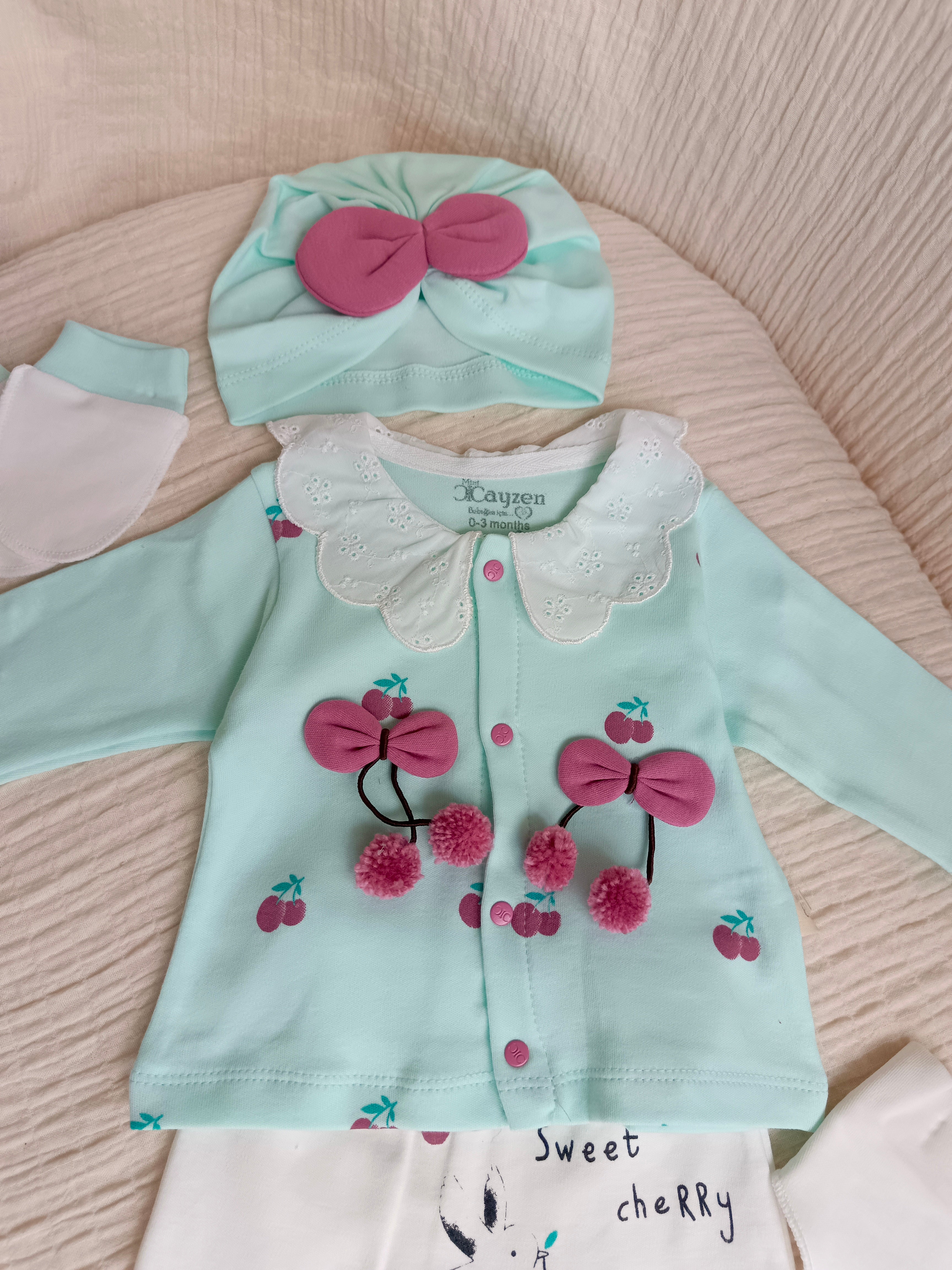 Kiraz Detaylı 5'li Hastane Çıkışı Yenidoğan Seti