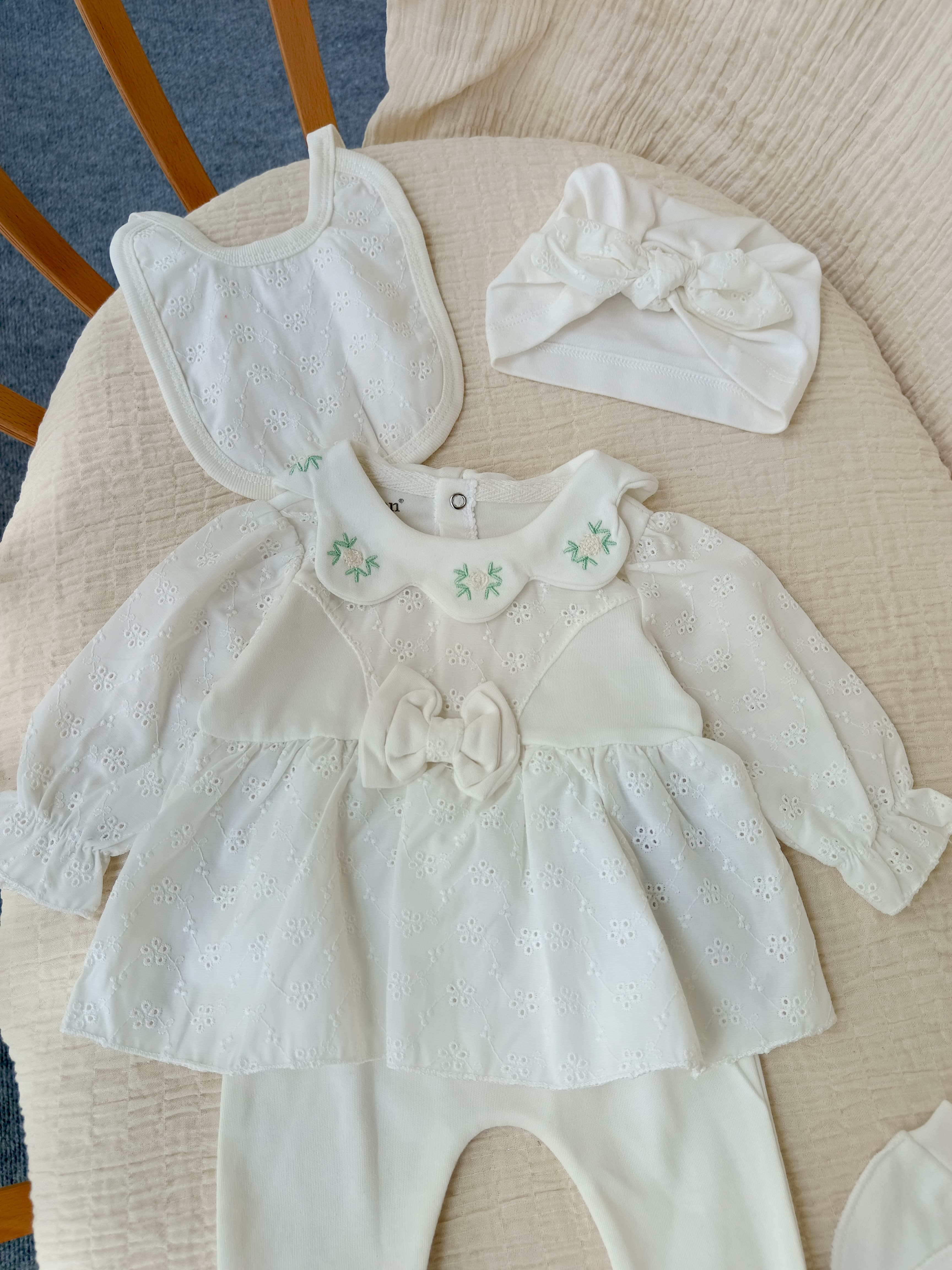 Bloom Çiçekli 5'li Hastane Çıkışı Seti Beyaz