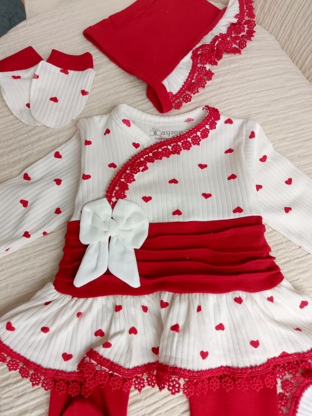 Perla Kırmızı Kalpli Dantelli 5li Hastane Çıkışı Set